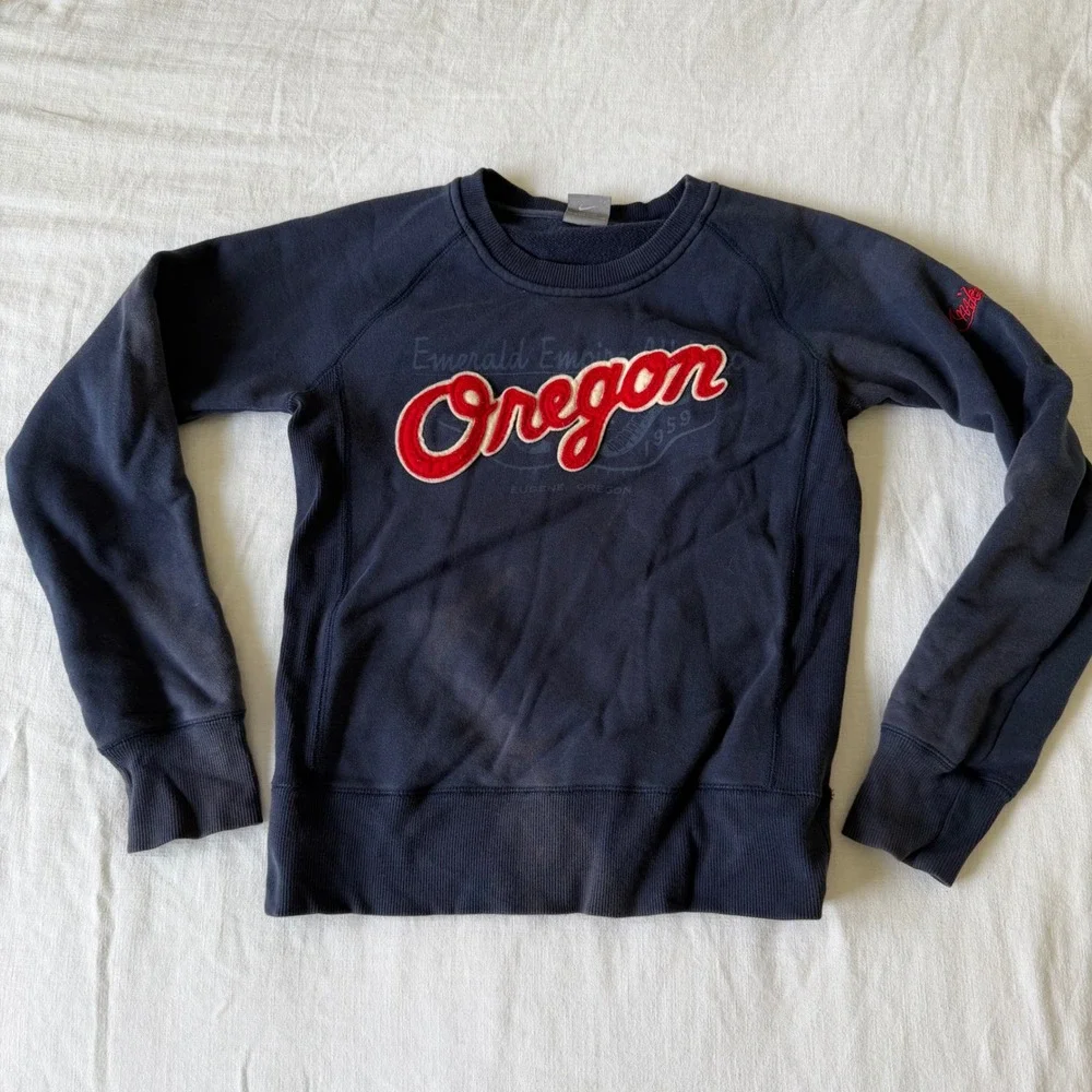 Nike Oregon Emerald Empire Athletic Navy Blue Crewneck Sweatshirt‎ Kids Medium